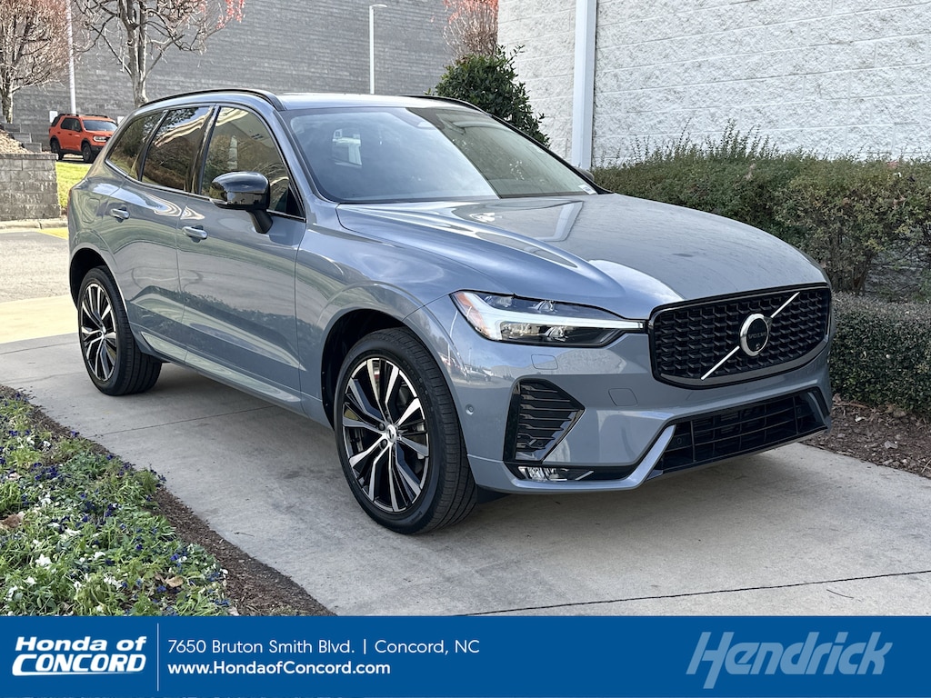 Used 2024 Volvo XC60 Plus Dark Theme SUV