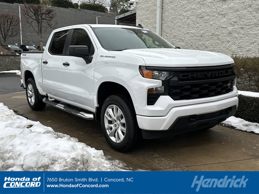 Used 2024 Chevrolet Silverado 1500 Custom Pickup