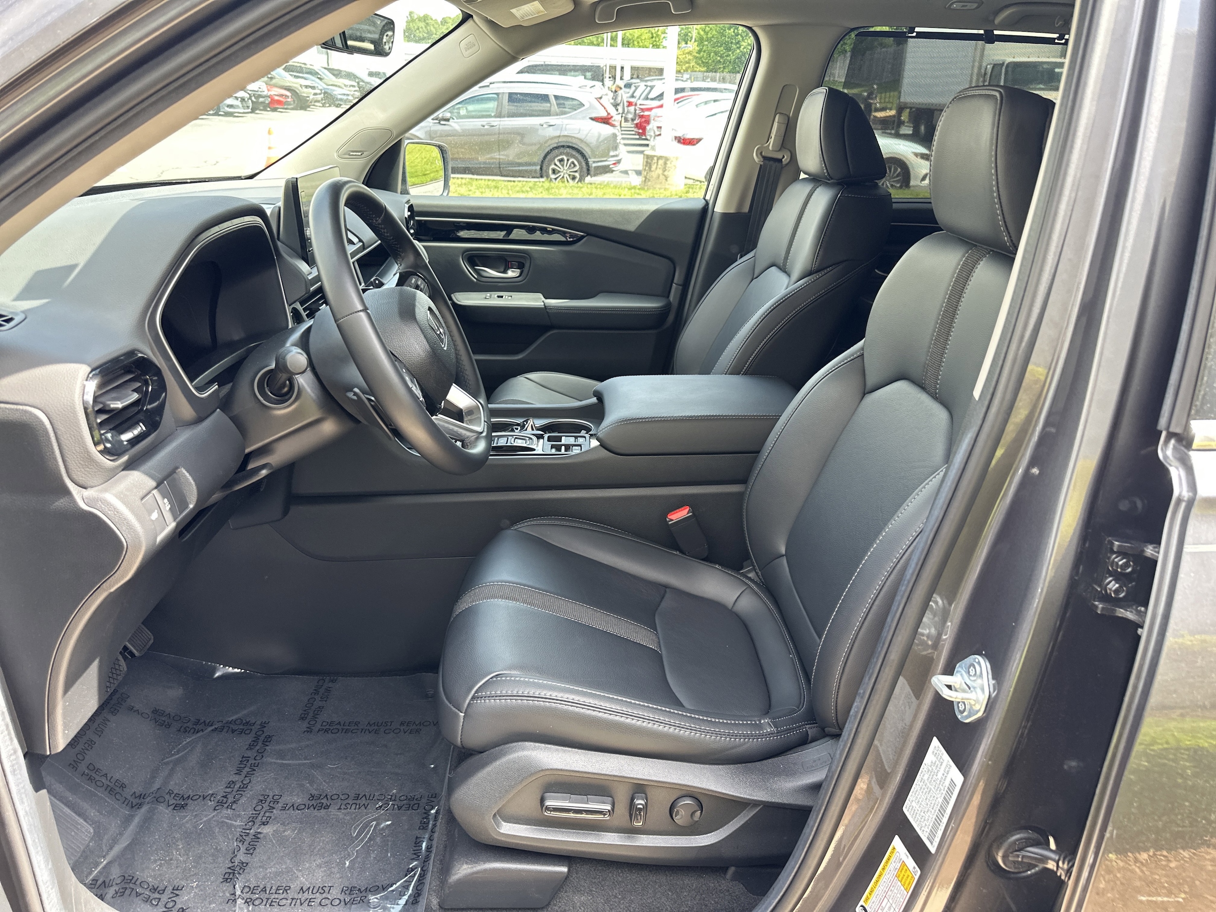 2025 Honda Pilot Touring photo 3