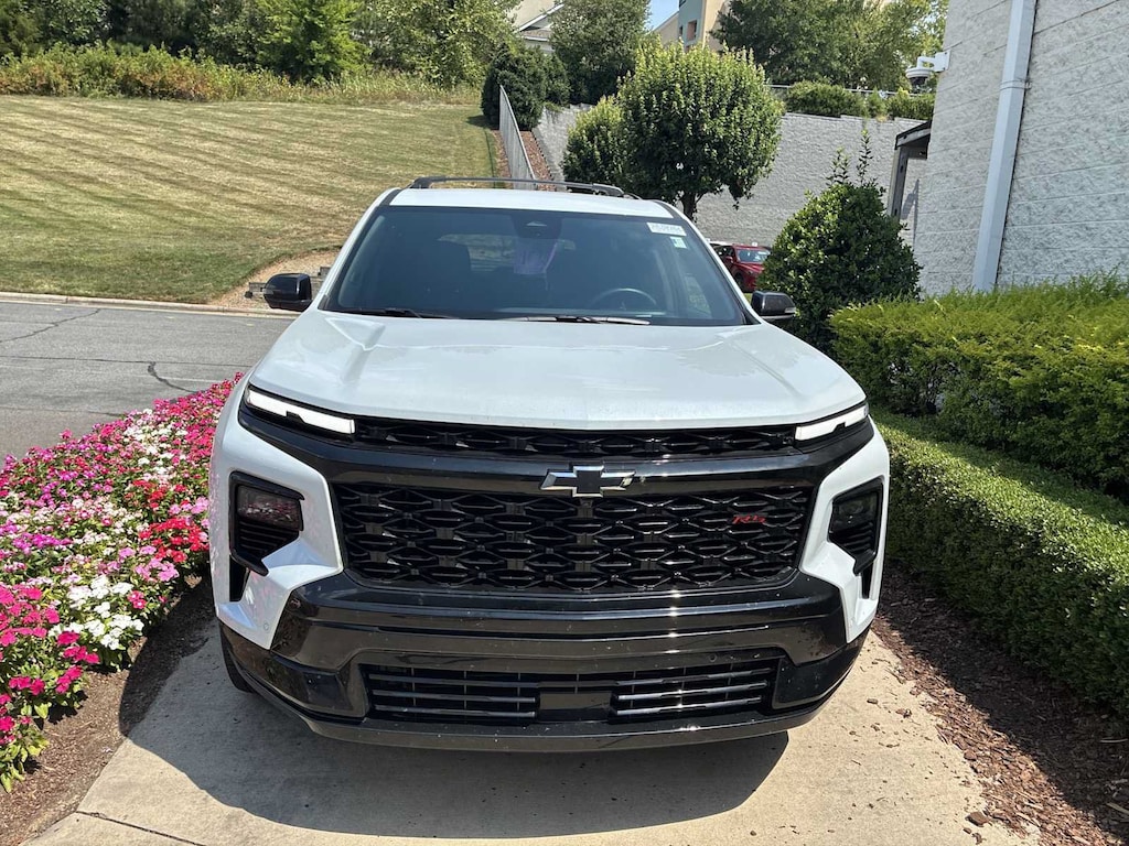 Used 2026 Chevrolet Traverse FWD RS SUV