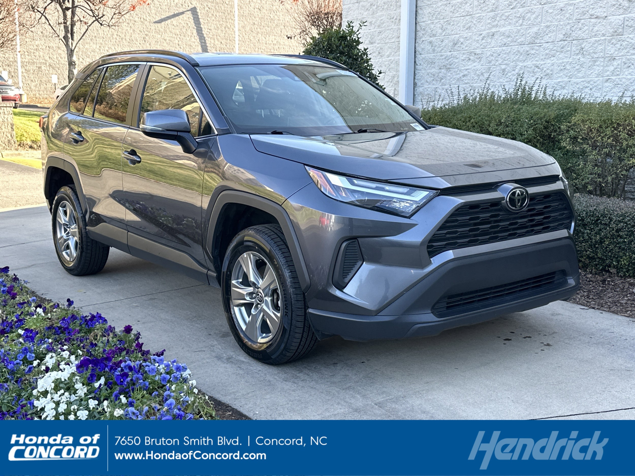 2024 Toyota RAV4 XLE