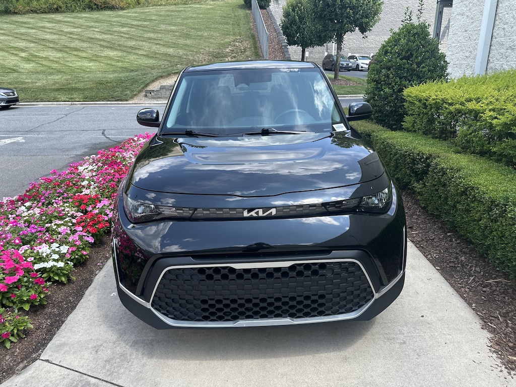 Used 2025 Kia Soul LX Hatchback