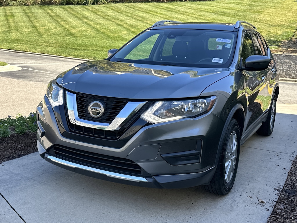 Used 2020 Nissan Rogue SV SUV