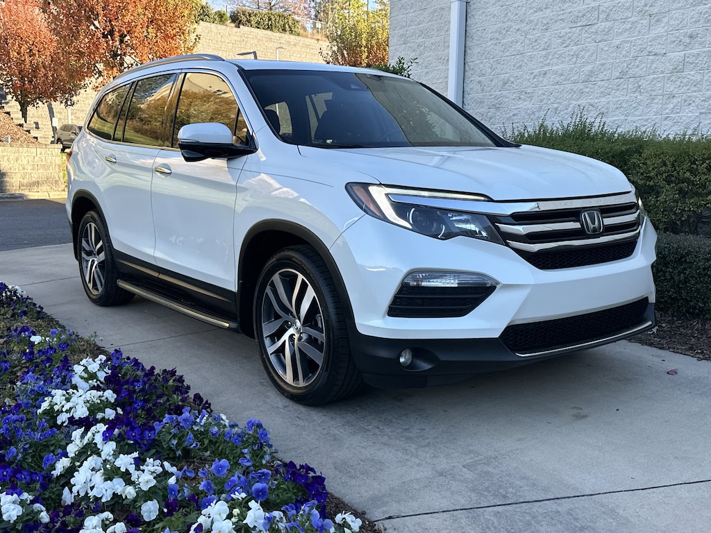 Used 2017 Honda Pilot Touring SUV