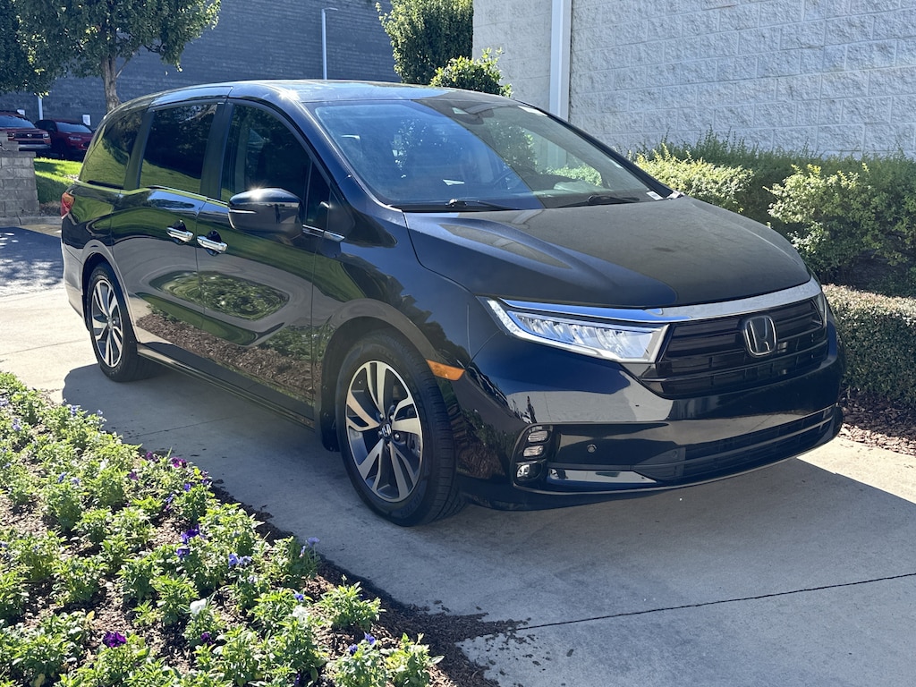 Certified 2023 Honda Odyssey Touring Minivan