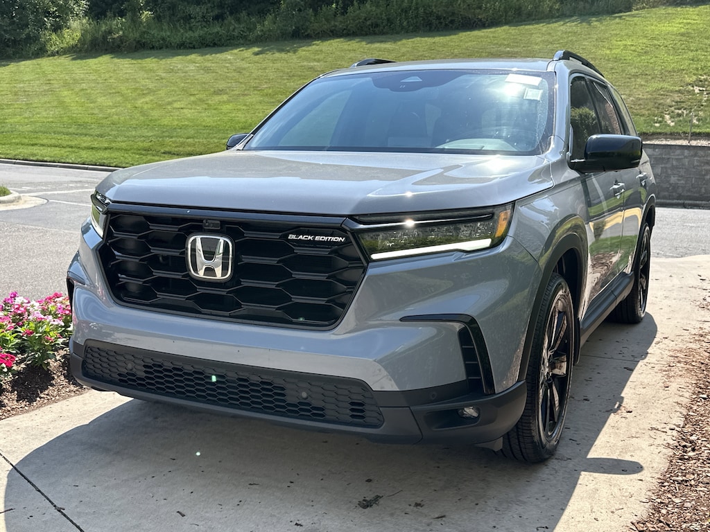 Certified 2025 Honda Pilot Black Edition SUV