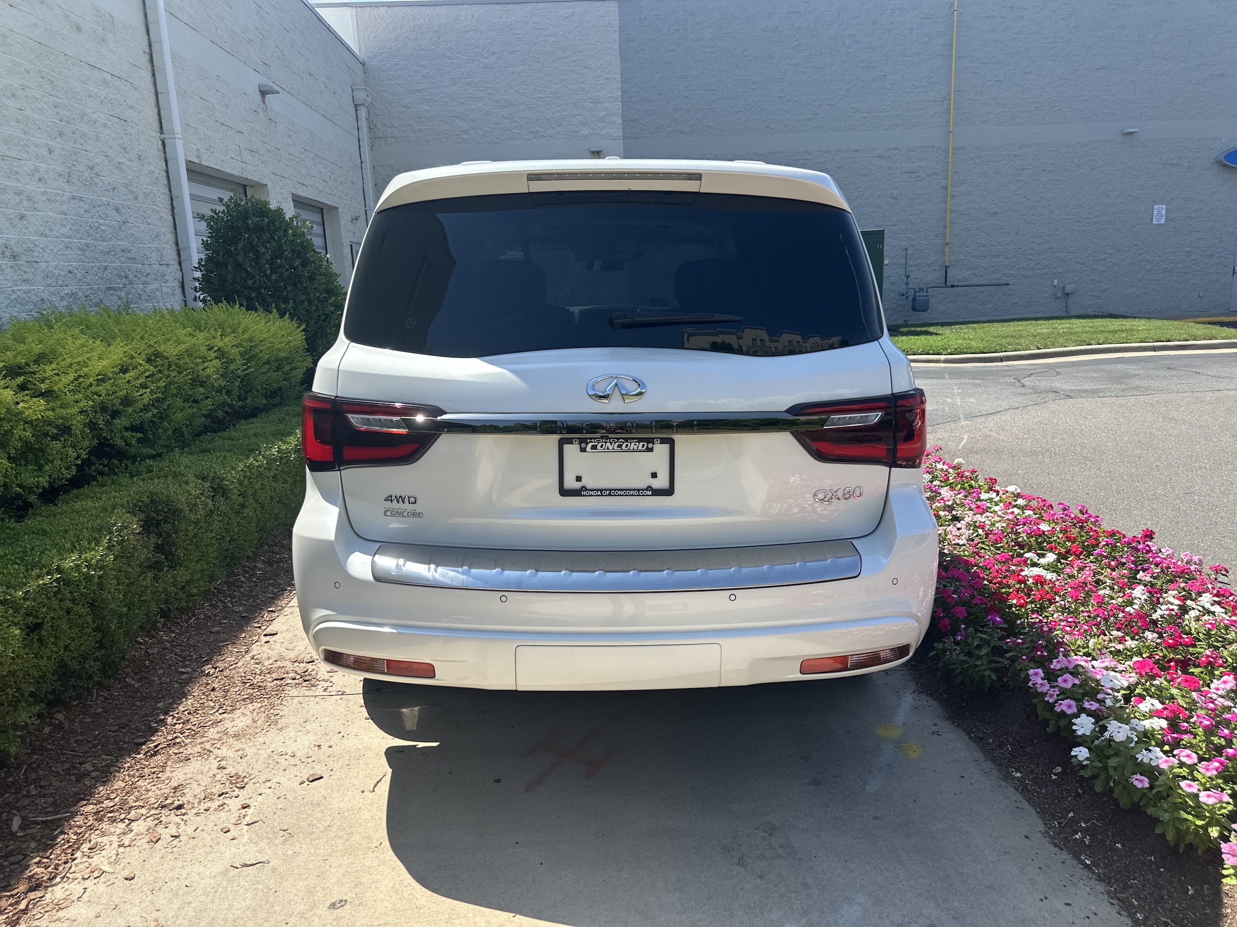 INFINITI QX80 PREMIUM SELECT