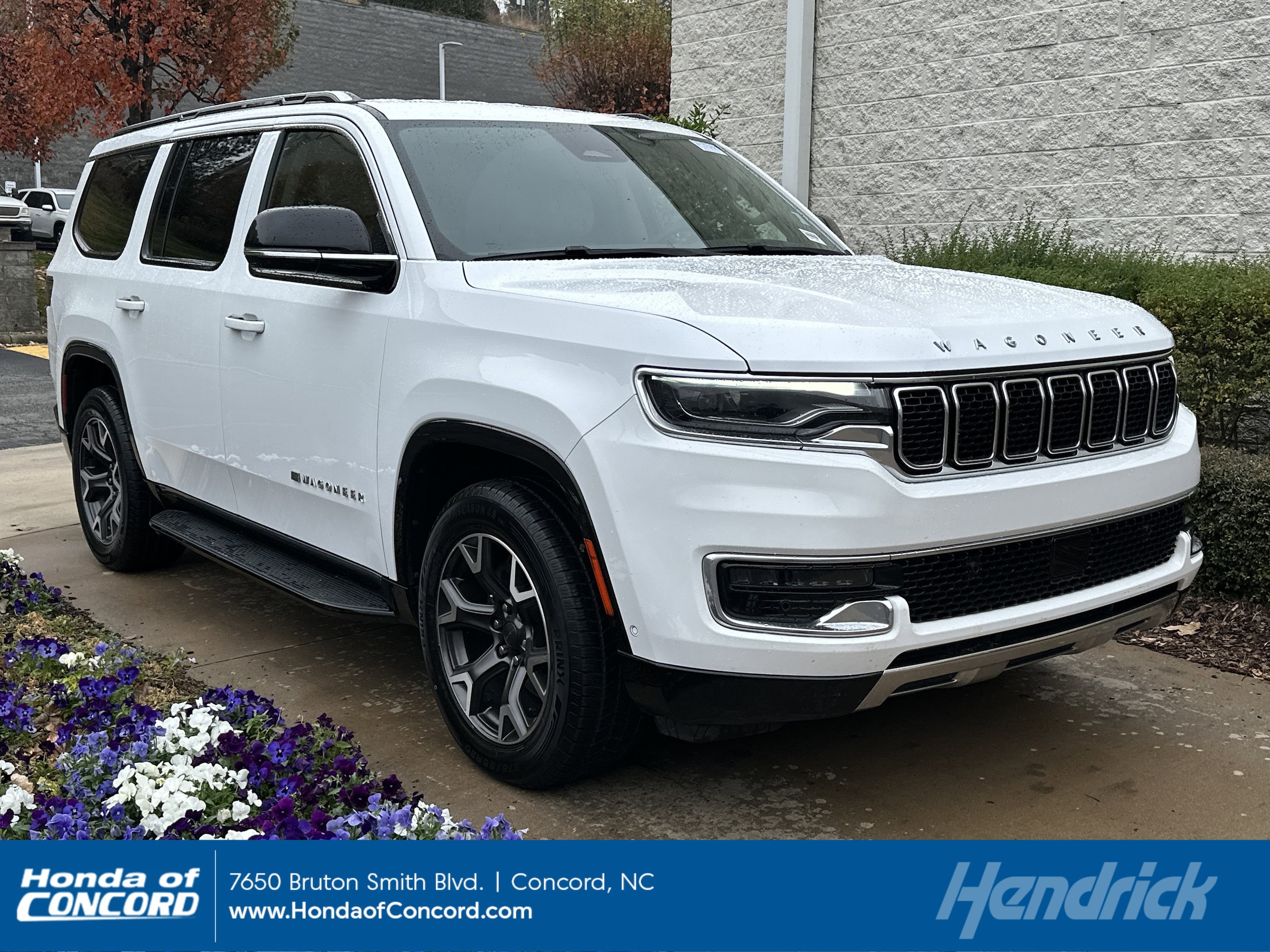 2023 Jeep Wagoneer Series III's photo