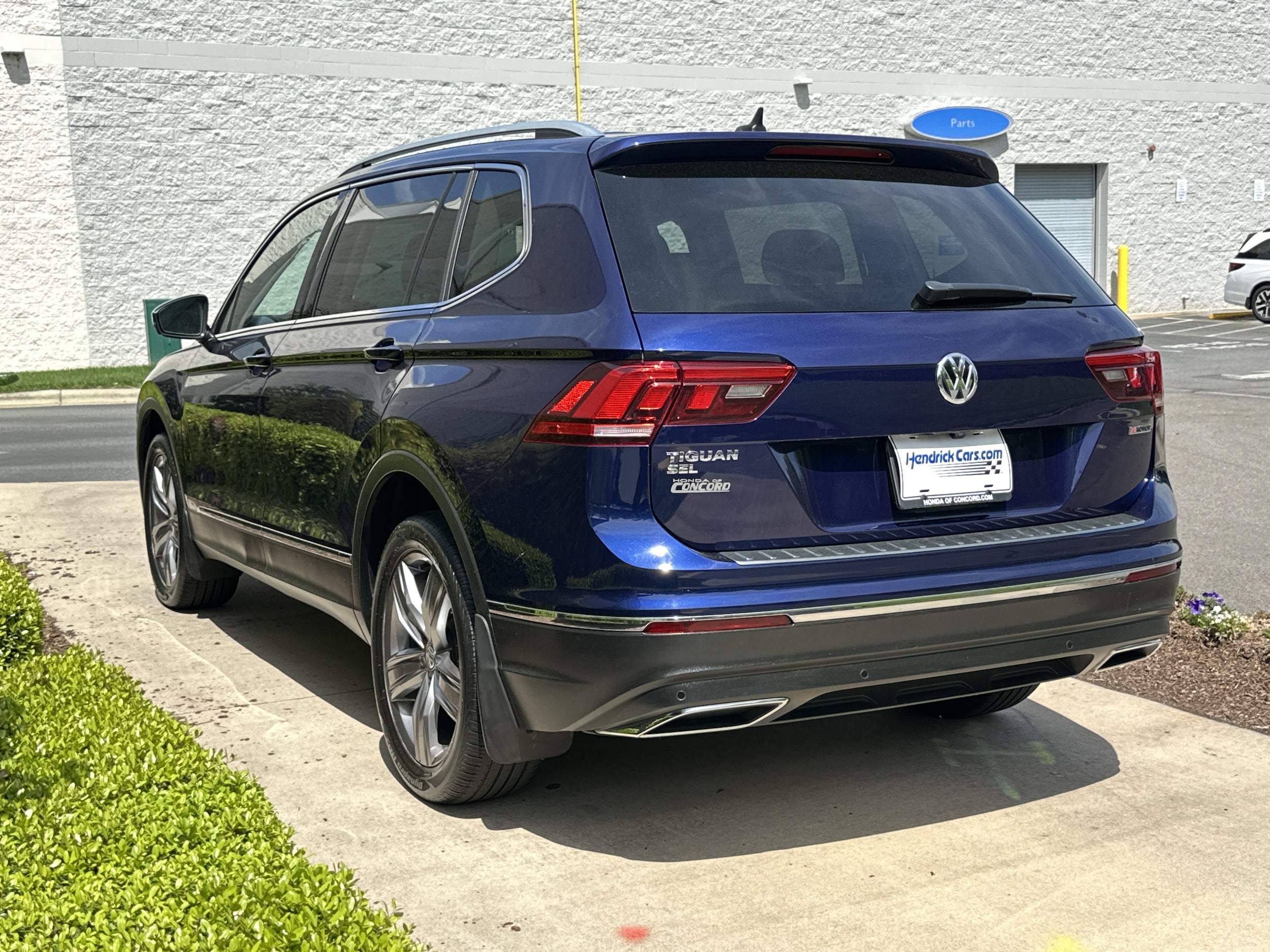 2021 Volkswagen Tiguan SEL photo 5
