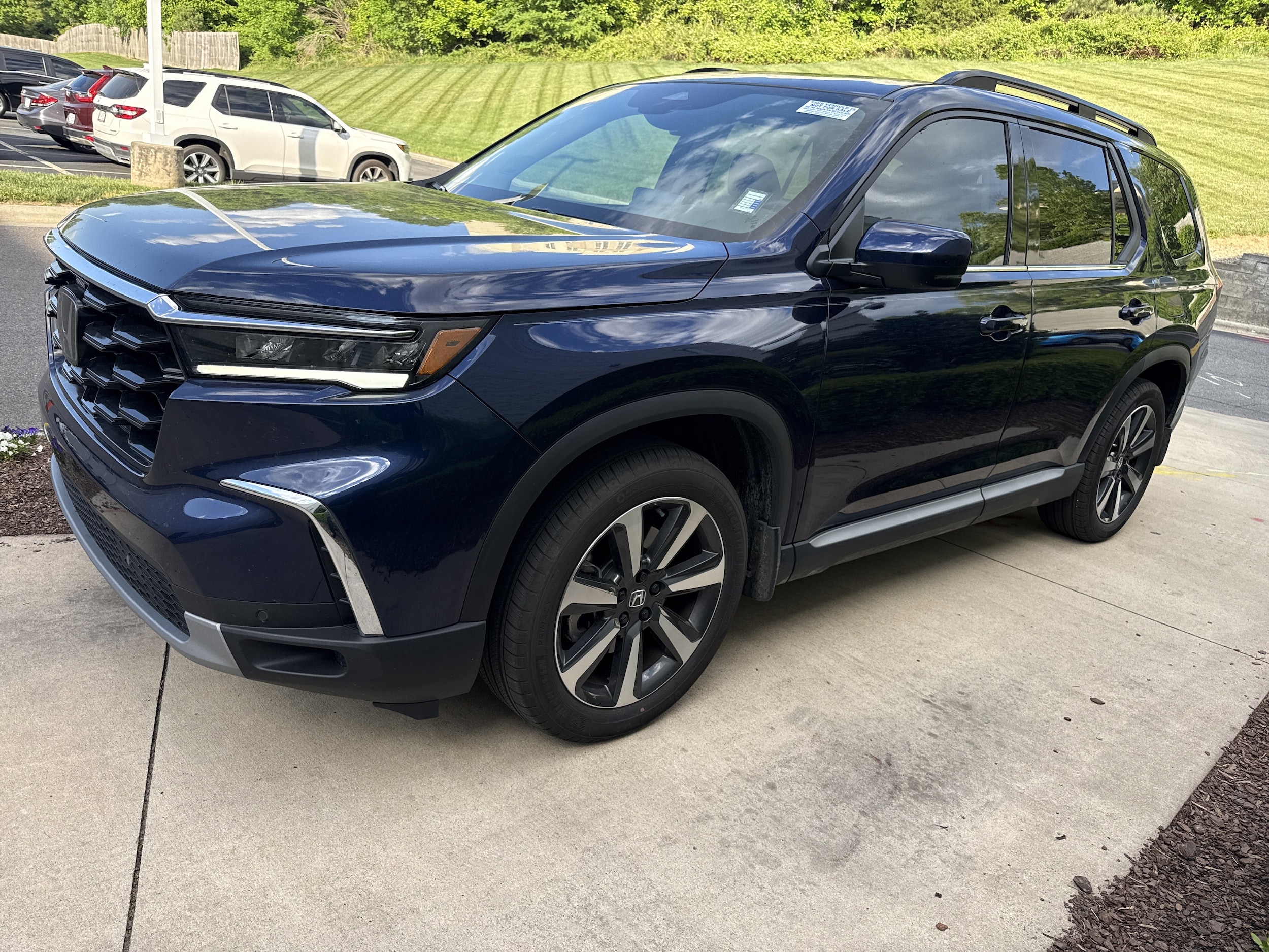 2025 Honda Pilot Touring photo 5