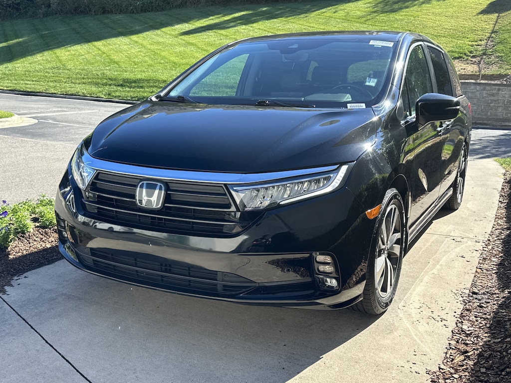Certified 2023 Honda Odyssey Touring Minivan