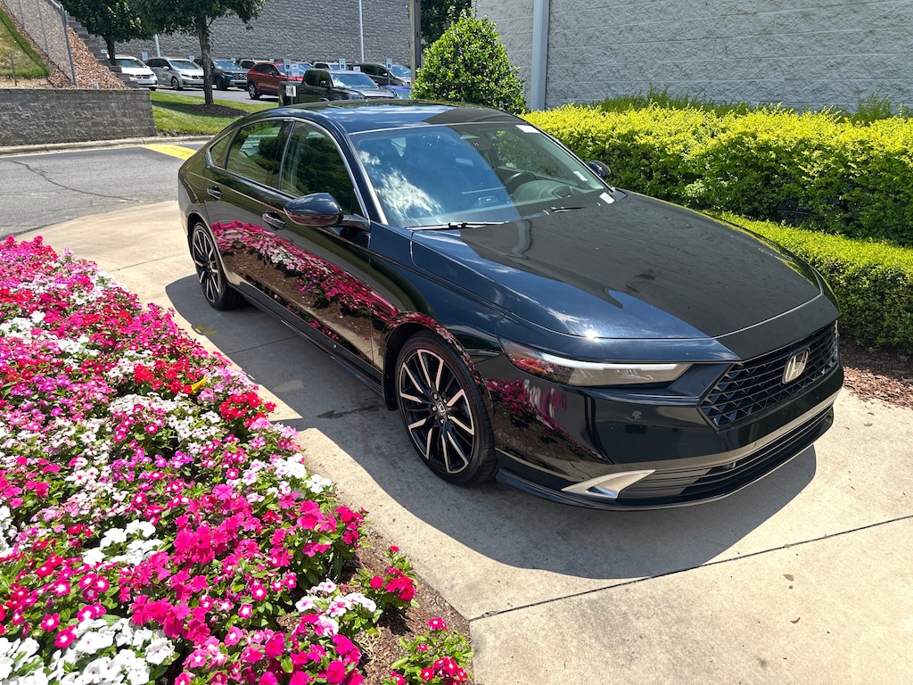 Used 2023 Honda Accord Hybrid Touring Sedan