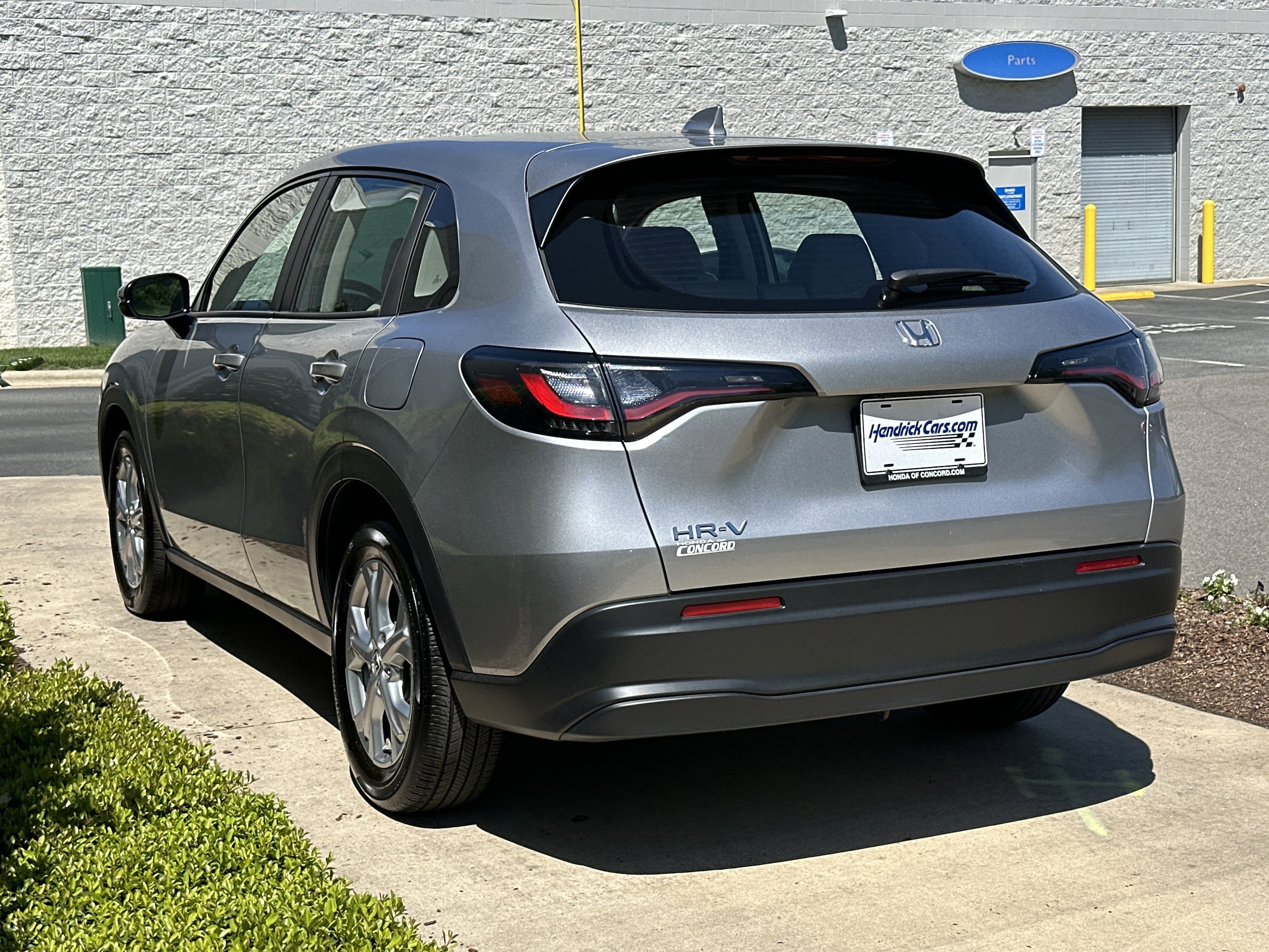 2025 Honda HR-V LX photo 5