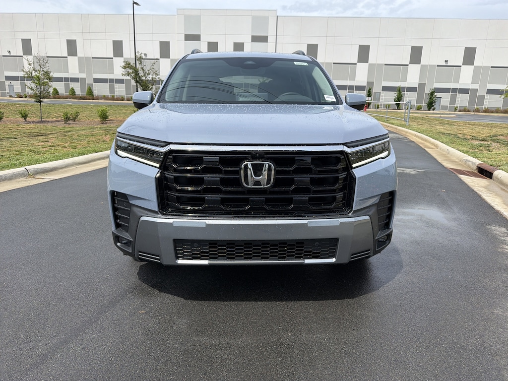 New 2026 Honda Pilot Touring S SUV