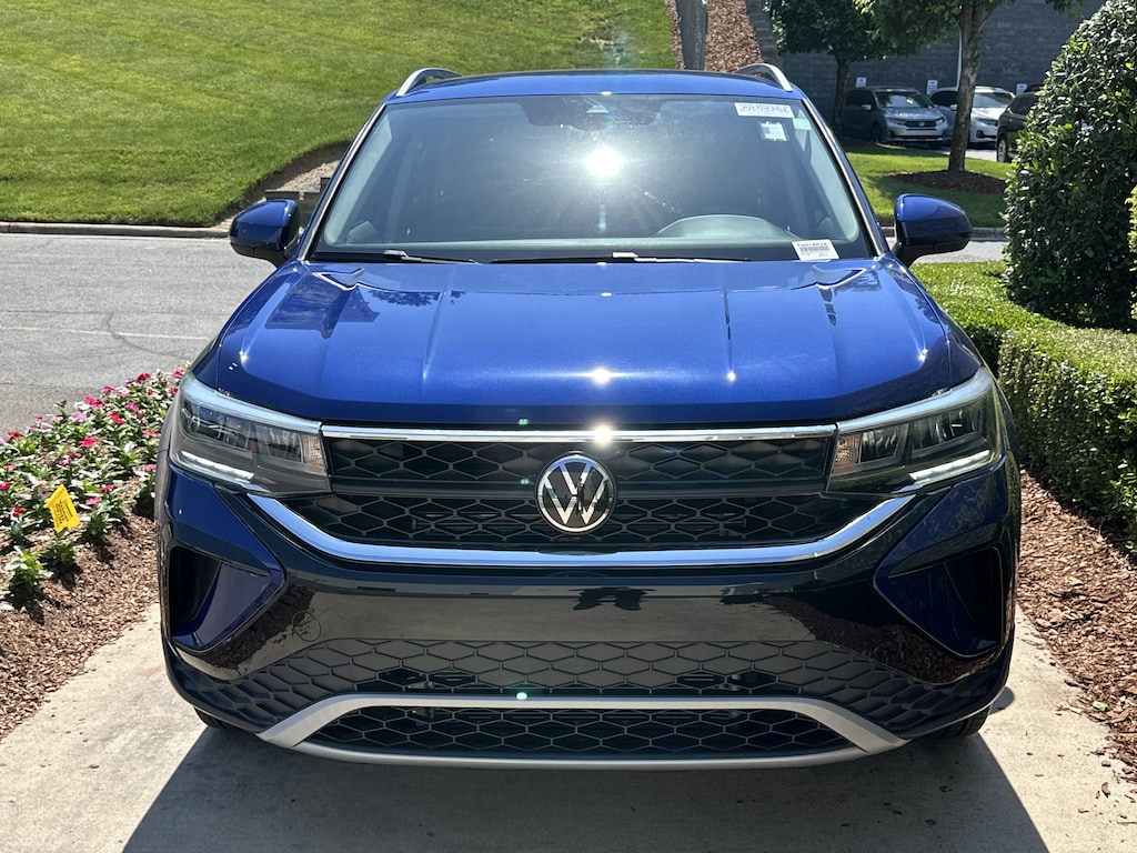 Used 2023 Volkswagen Taos SE SUV