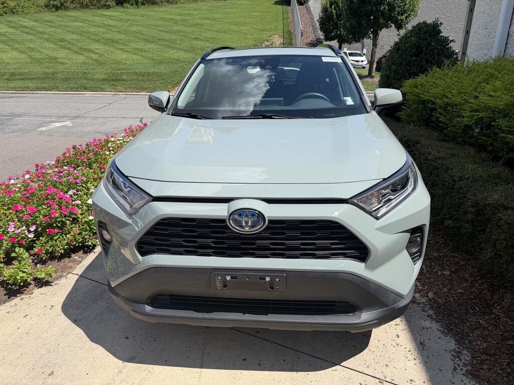 Used 2021 Toyota RAV4 Hybrid XLE SUV