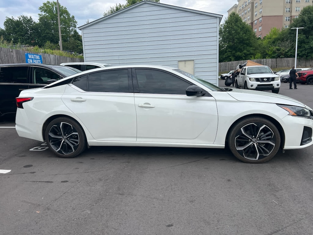 Used 2024 Nissan Altima 2.5 SR Sedan