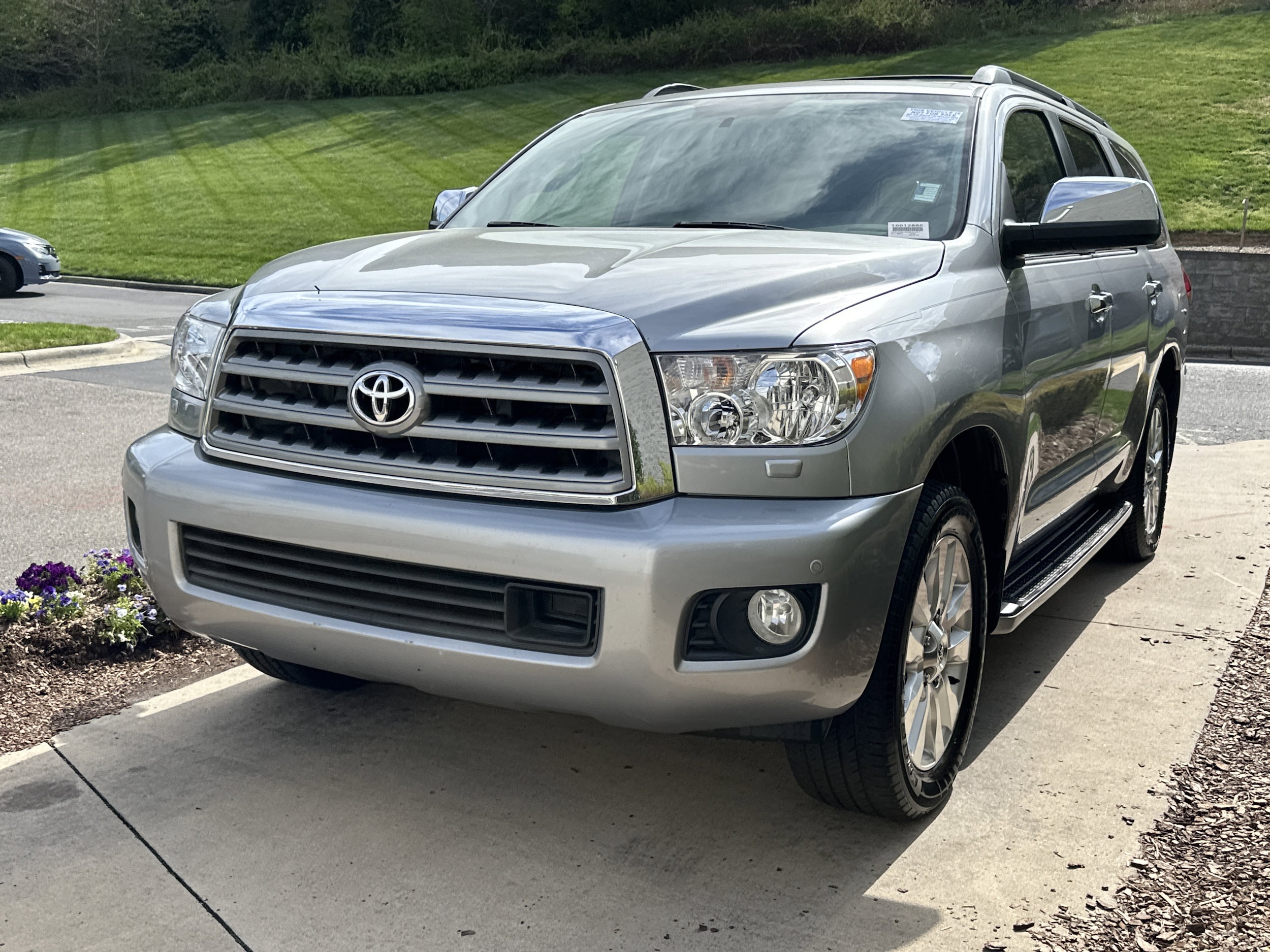 2012 Toyota Sequoia Platinum photo 4