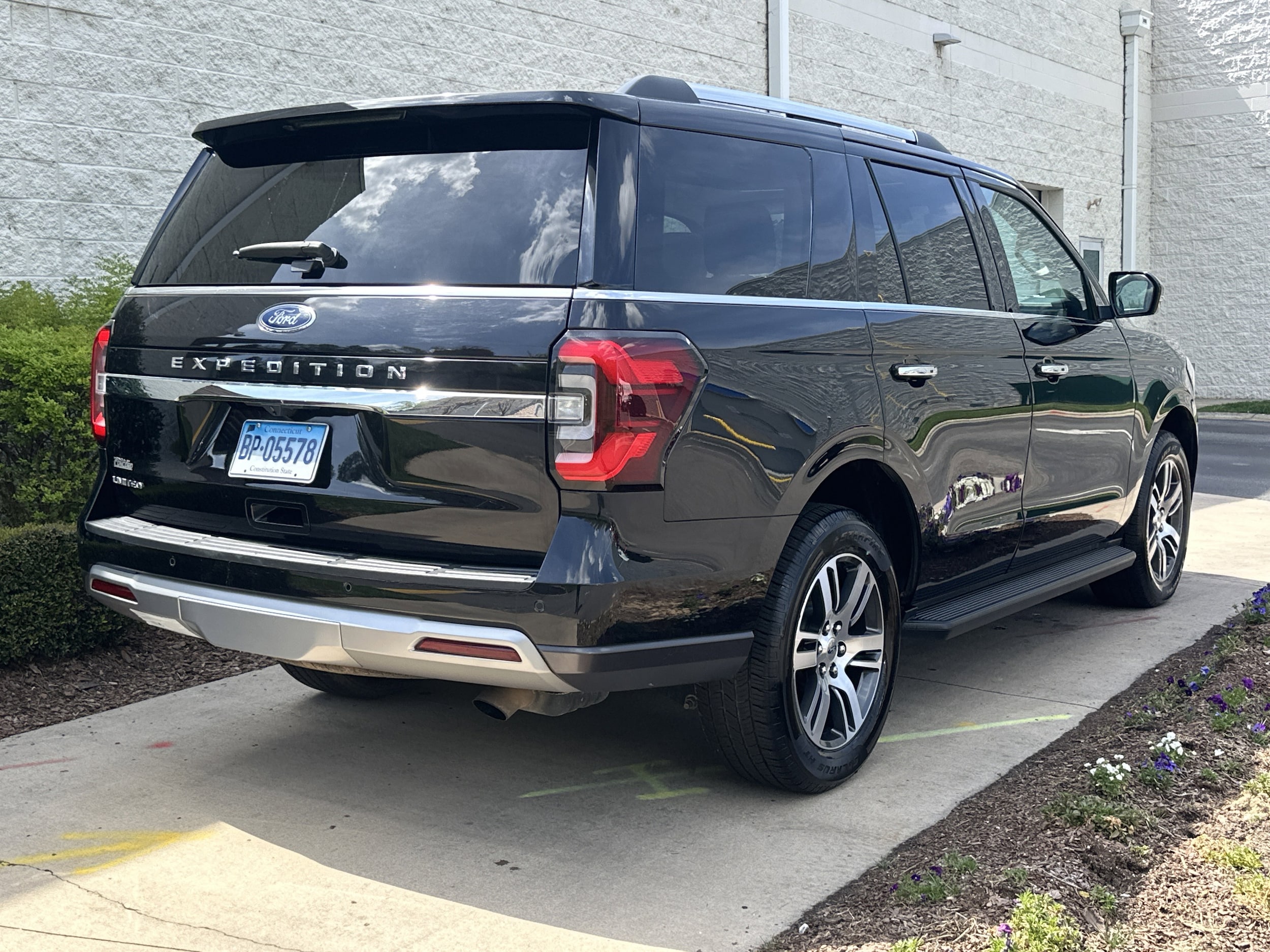 2024 Ford Expedition Limited photo 6