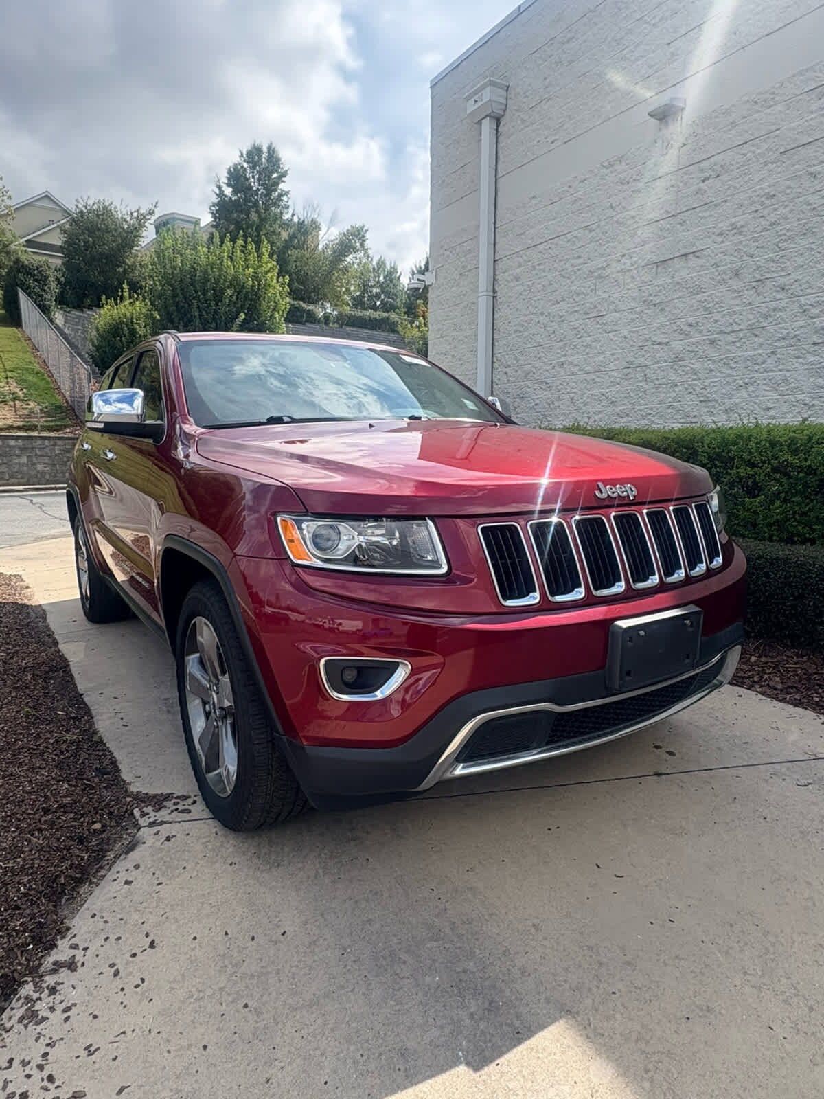 2015 Jeep Grand Cherokee Limited photo 2