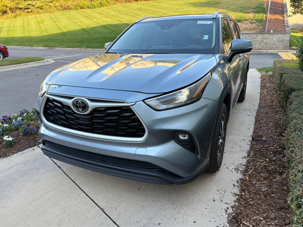 Used 2023 Toyota Highlander XLE SUV