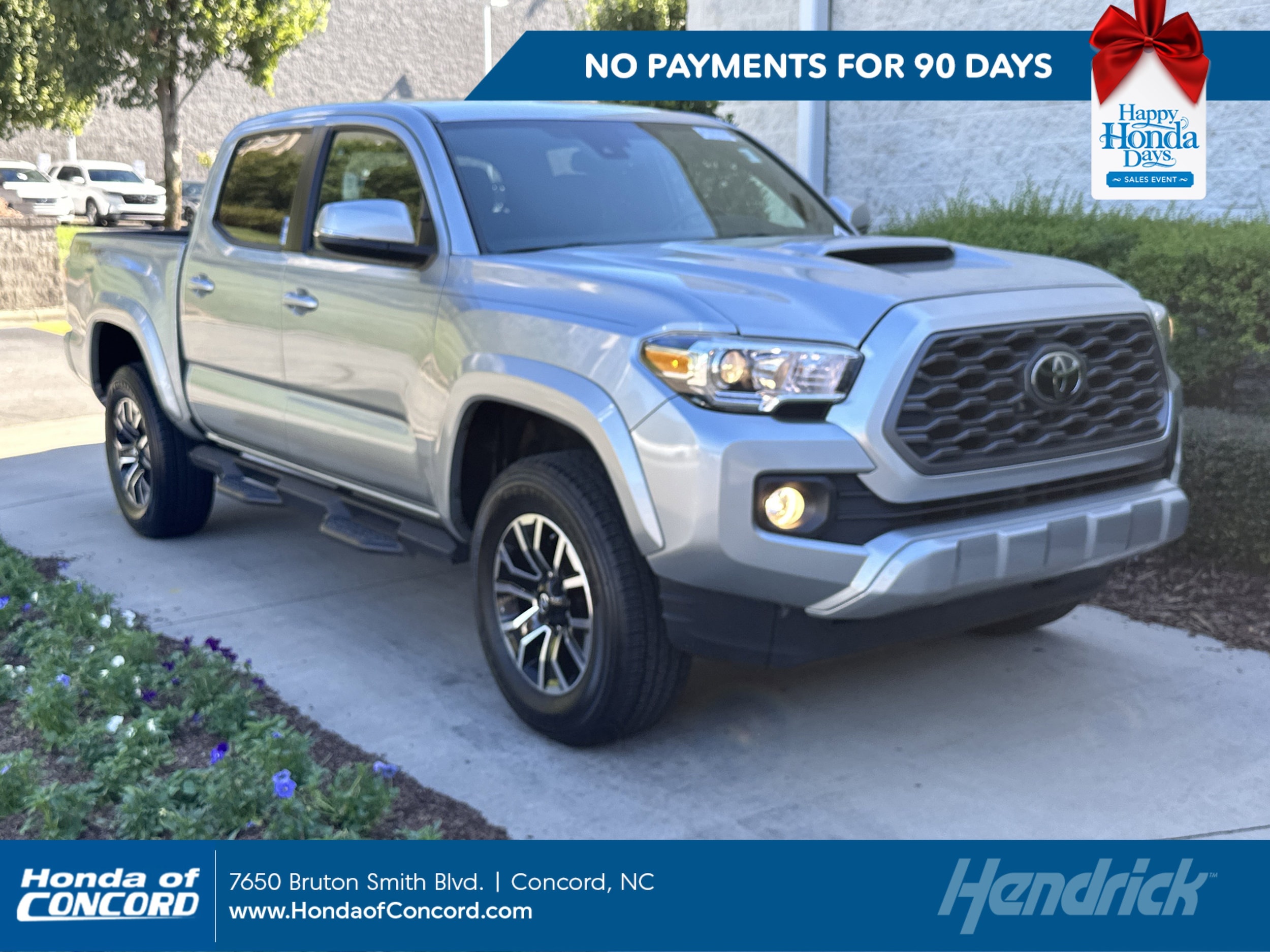 2023 Toyota Tacoma TRD Sport's photo