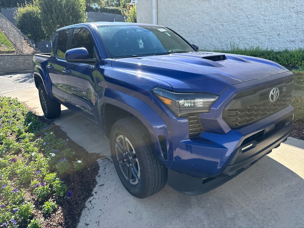 Used 2024 Toyota Tacoma TRD Sport Pickup