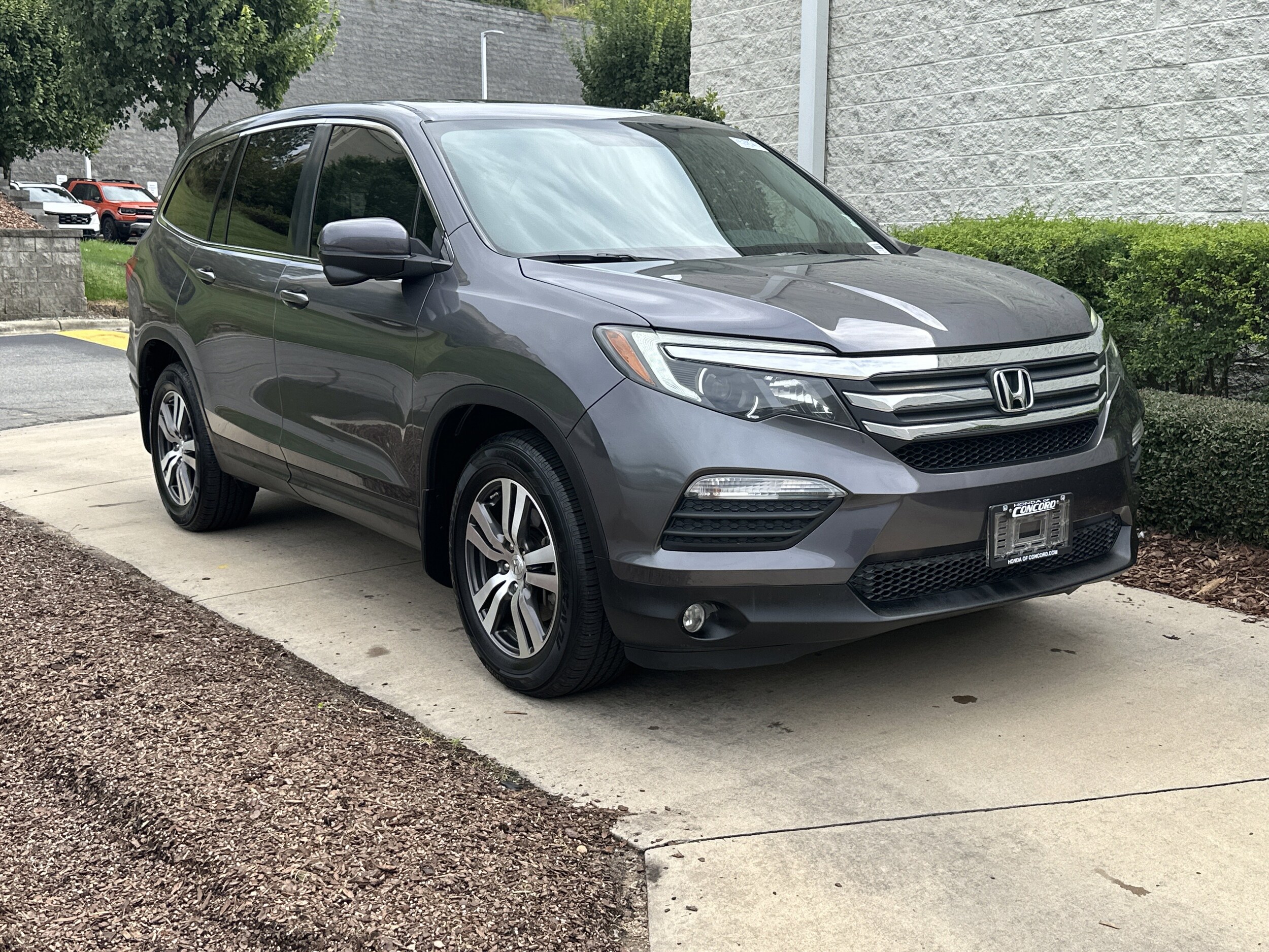 2018 Honda Pilot EX-L photo 2