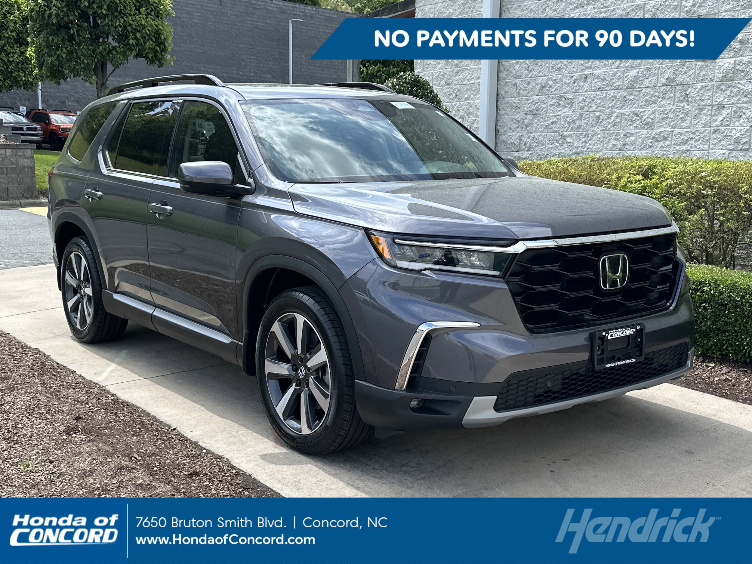 2025 Honda Pilot Touring 2WD's photo