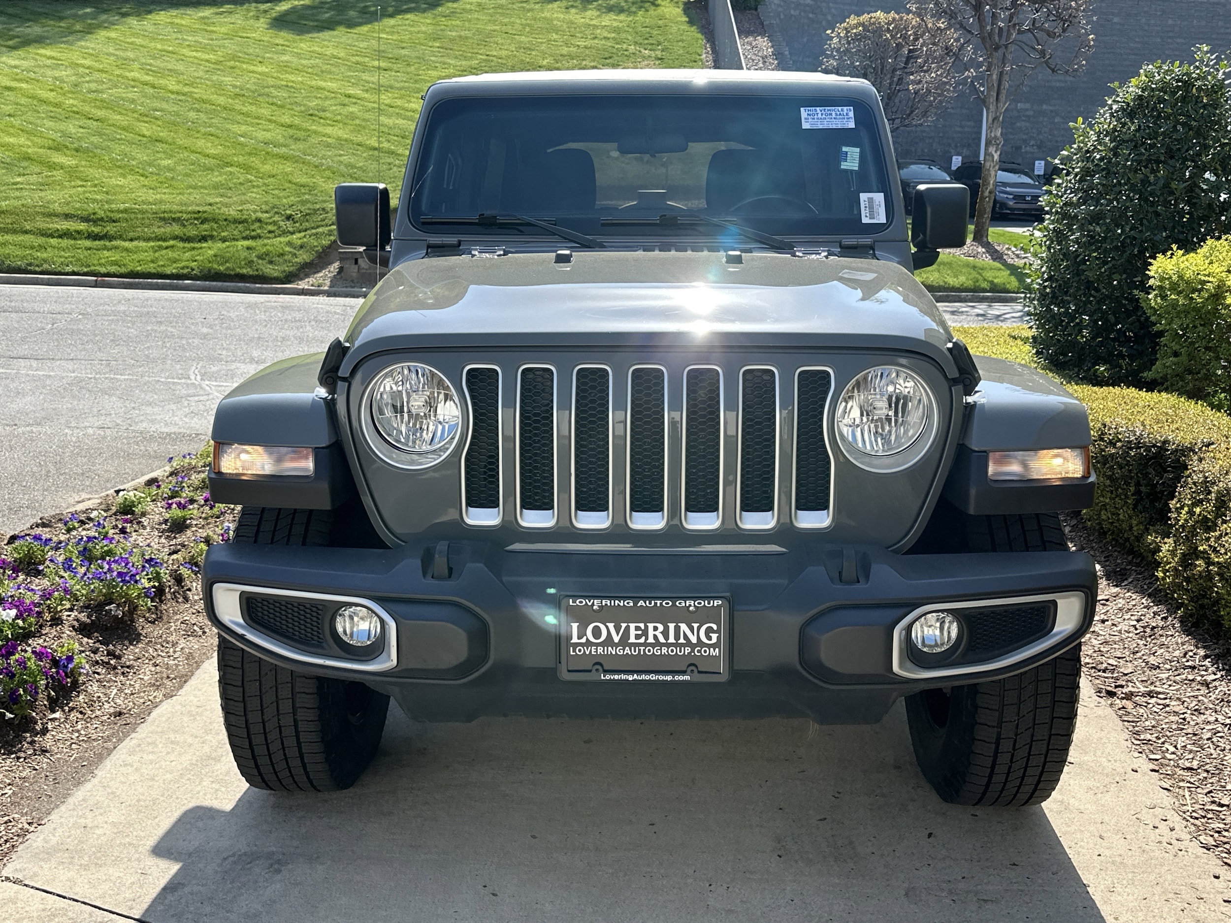 2020 Jeep Wrangler Unlimited Sahara photo 2