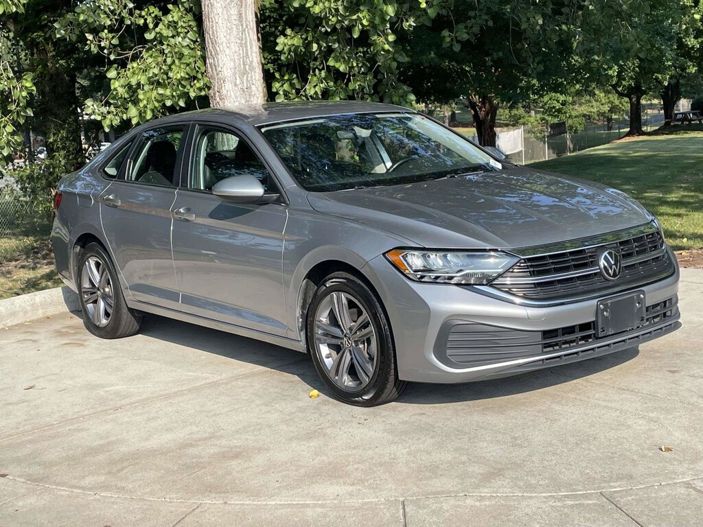 Certified 2024 Volkswagen Jetta SE Sedan