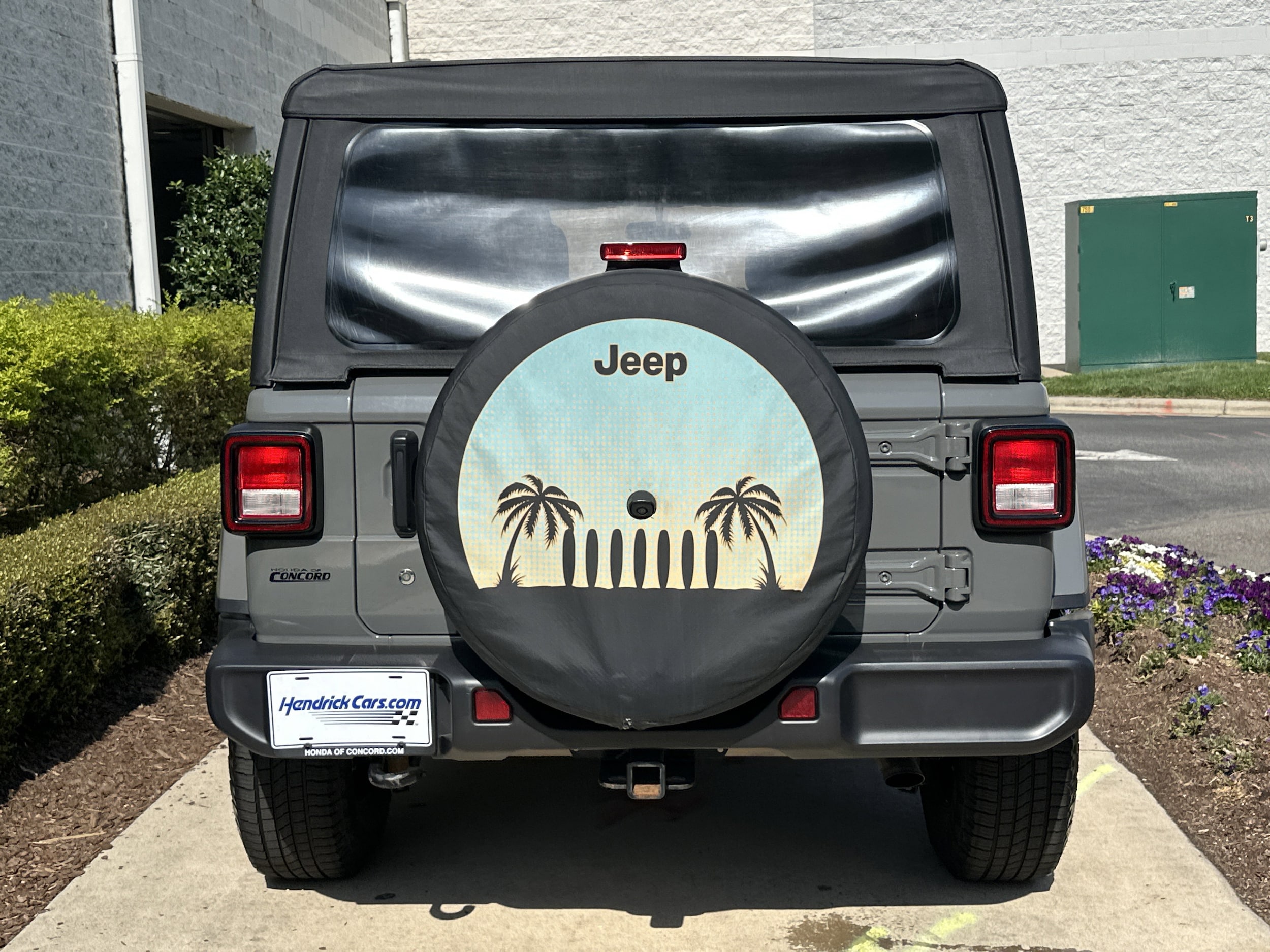 2020 Jeep Wrangler Unlimited Sahara photo 6