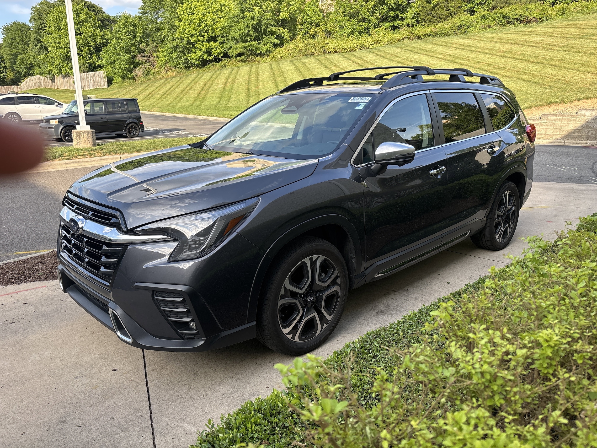 2023 Subaru Ascent Touring photo 5