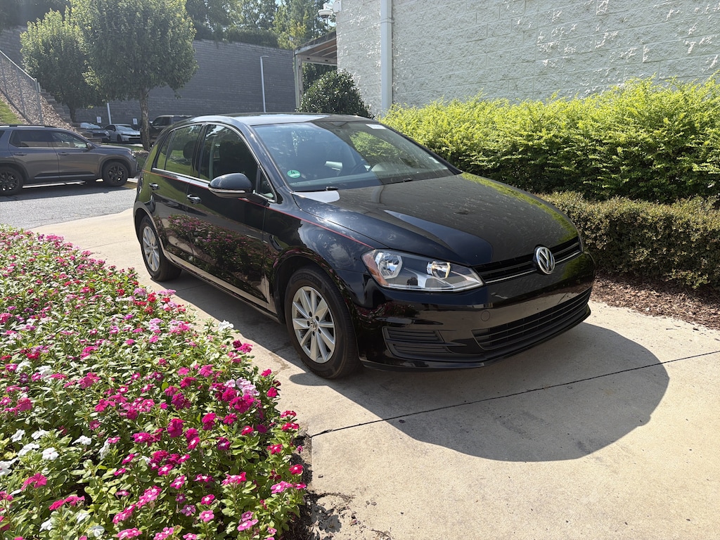 Used 2016 Volkswagen Golf TSI S Hatchback