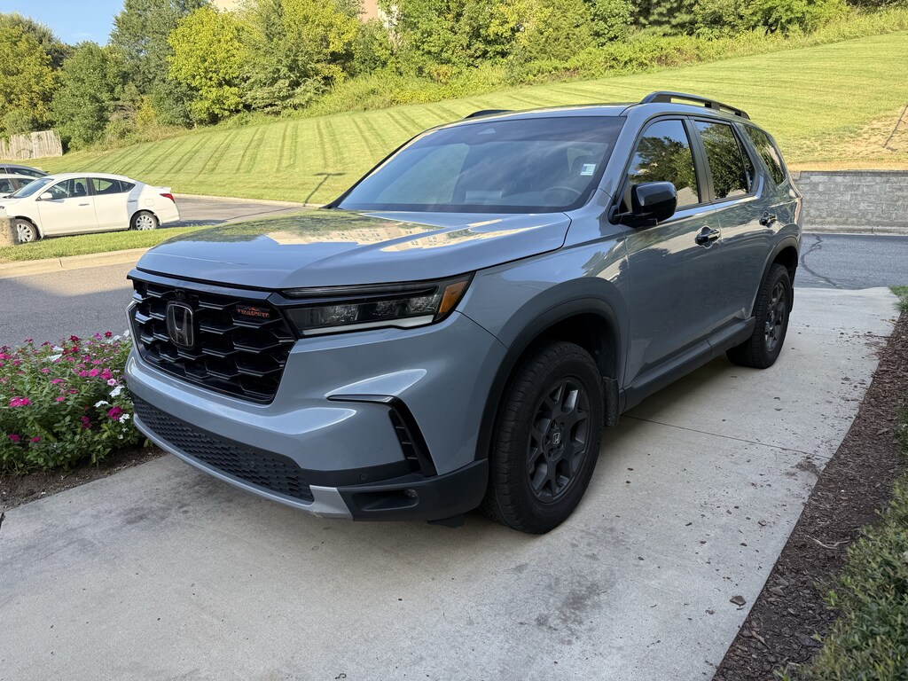 Certified 2025 Honda Pilot TrailSport SUV