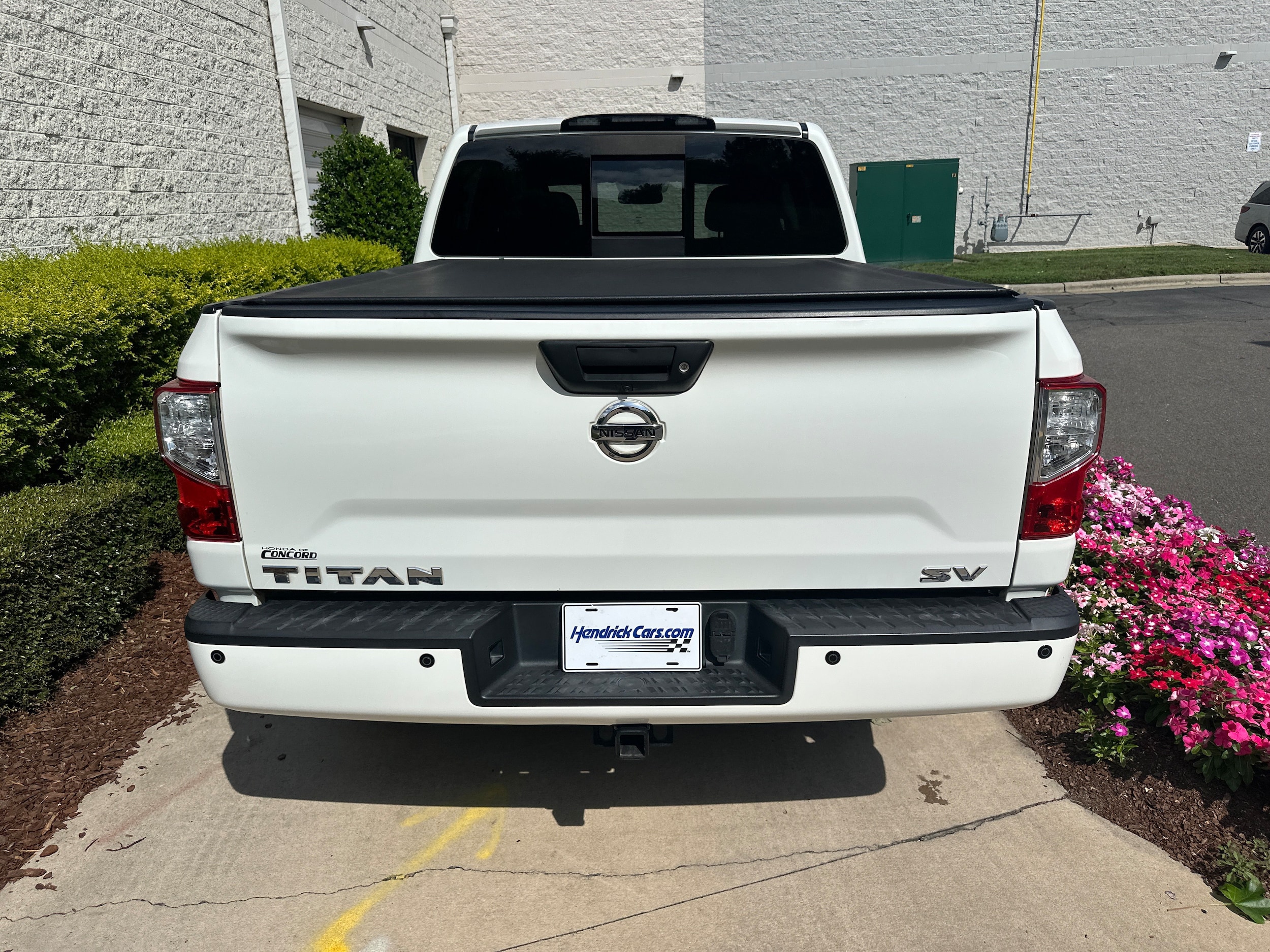 Nissan Titan SV