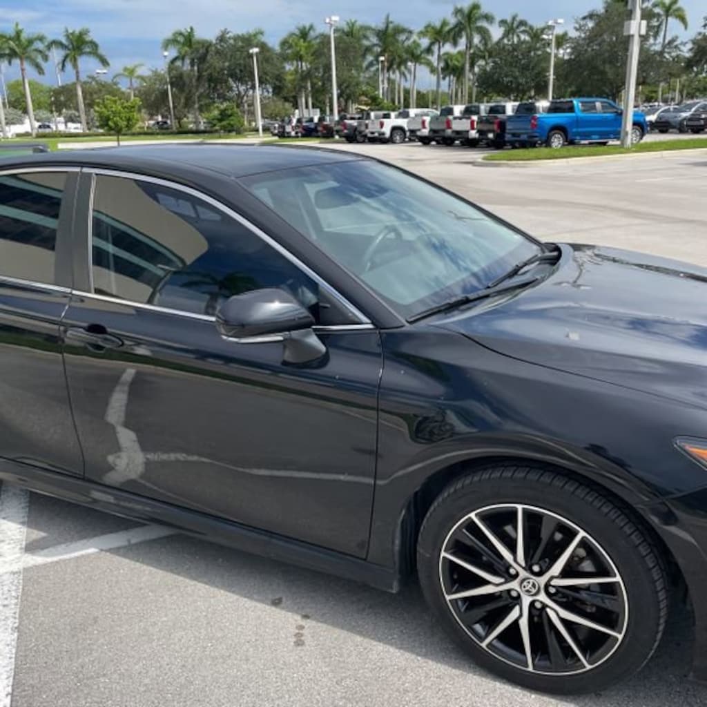 Used 2023 Toyota Camry SE Sedan