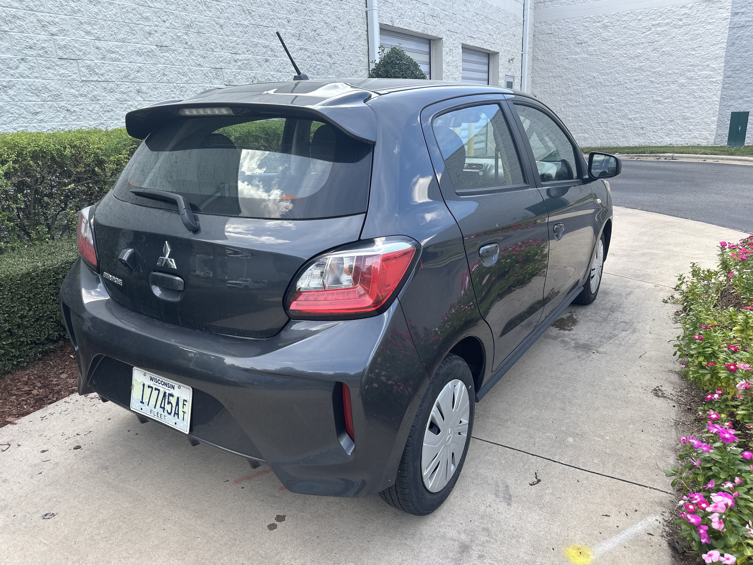 2024 Mitsubishi Mirage ES