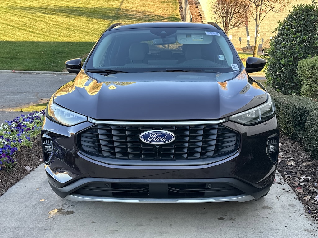 Used 2023 Ford Escape Platinum SUV