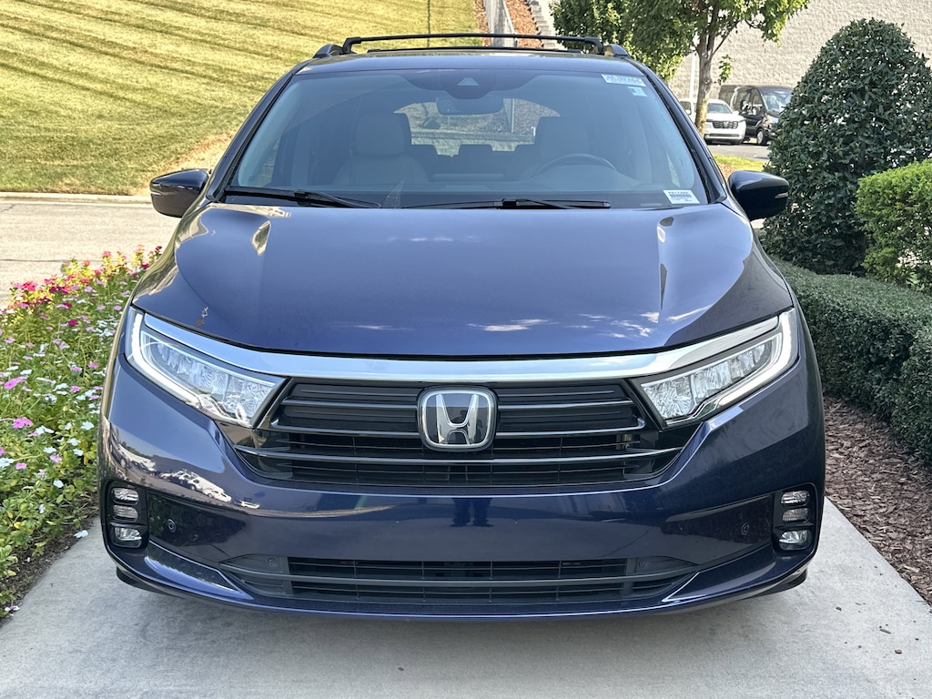 Used 2022 Honda Odyssey Touring Minivan