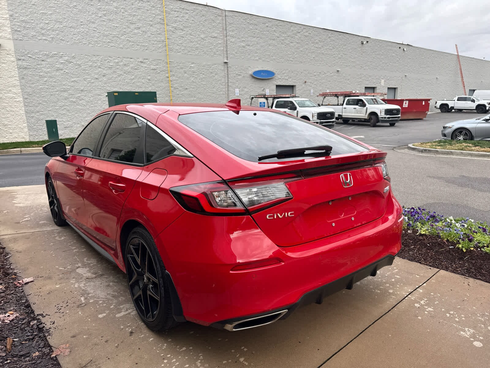 2024 Honda Civic Sport Touring Hatchback photo 3