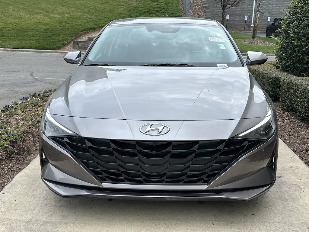 Used 2023 Hyundai Elantra SEL Sedan