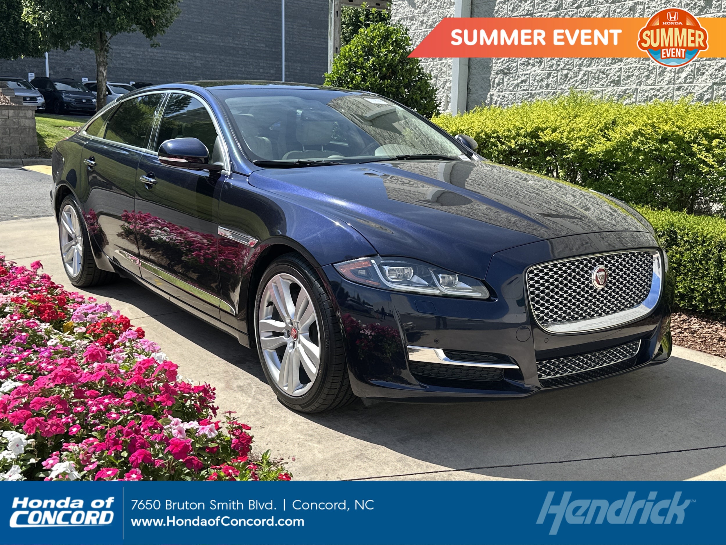 Jaguar XJ XJL Portfolio