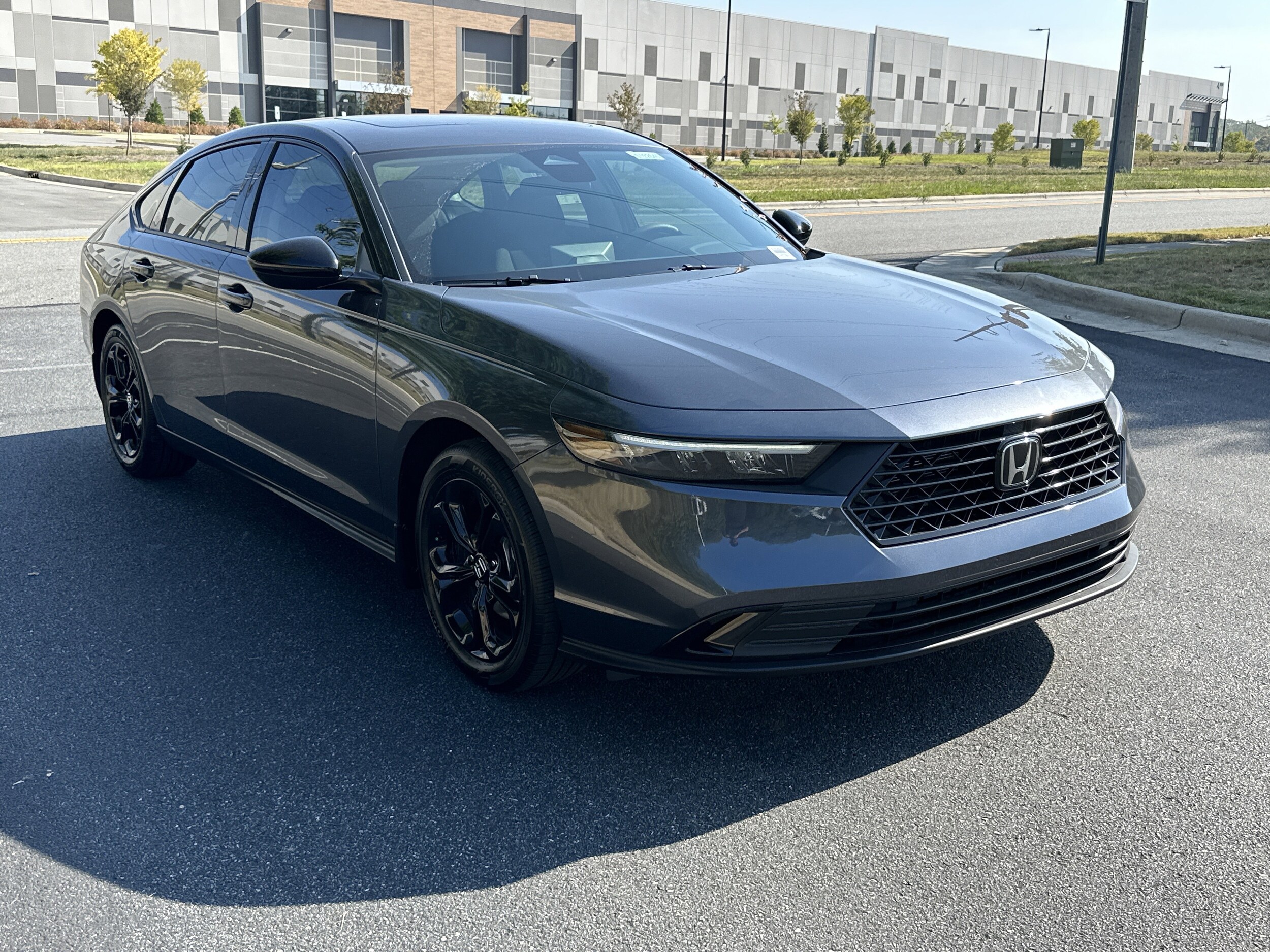 2025 Honda Accord SE photo 2