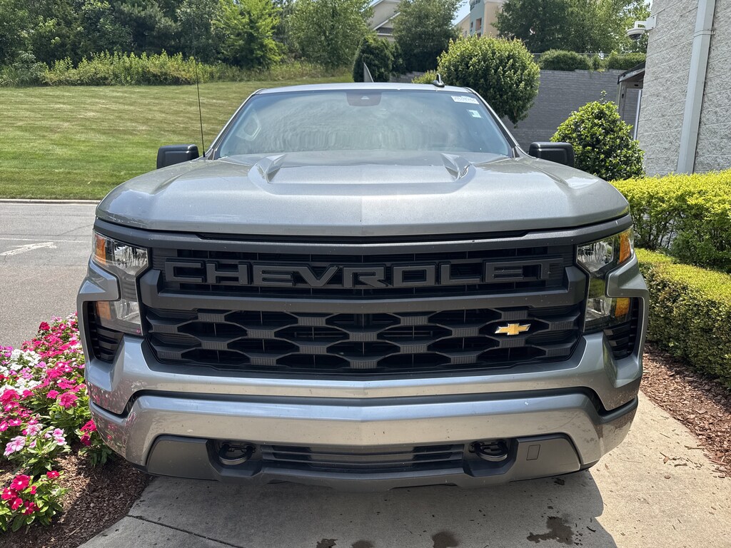 Used 2025 Chevrolet Silverado 1500 Custom Pickup