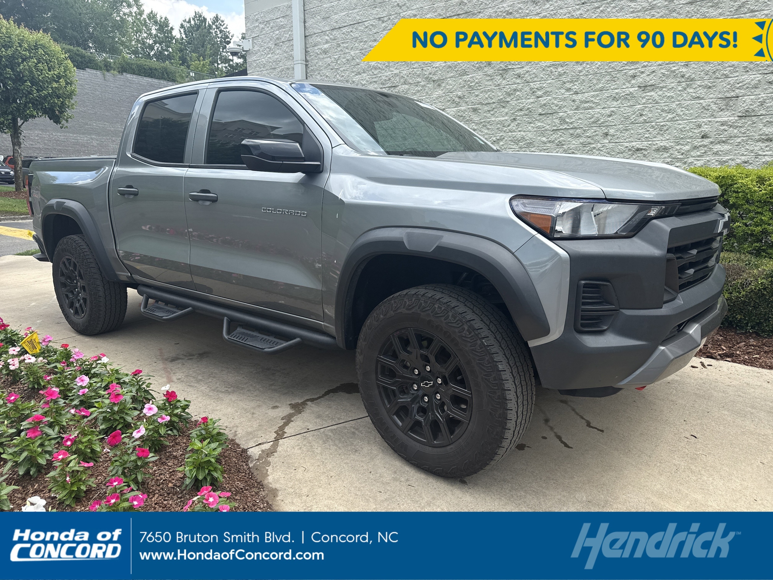 2023 Chevrolet Colorado 4WD Trail Boss Crew Cab Short Box's photo