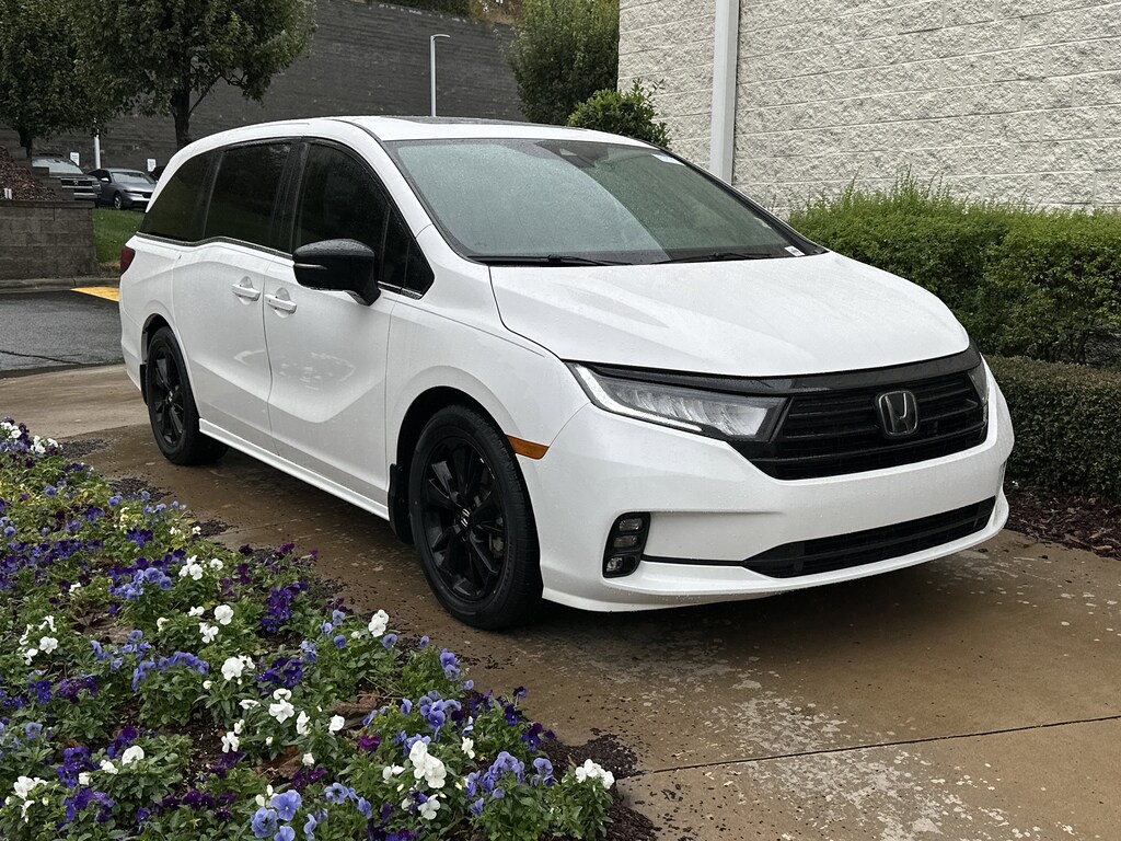 Certified 2023 Honda Odyssey Sport Minivan