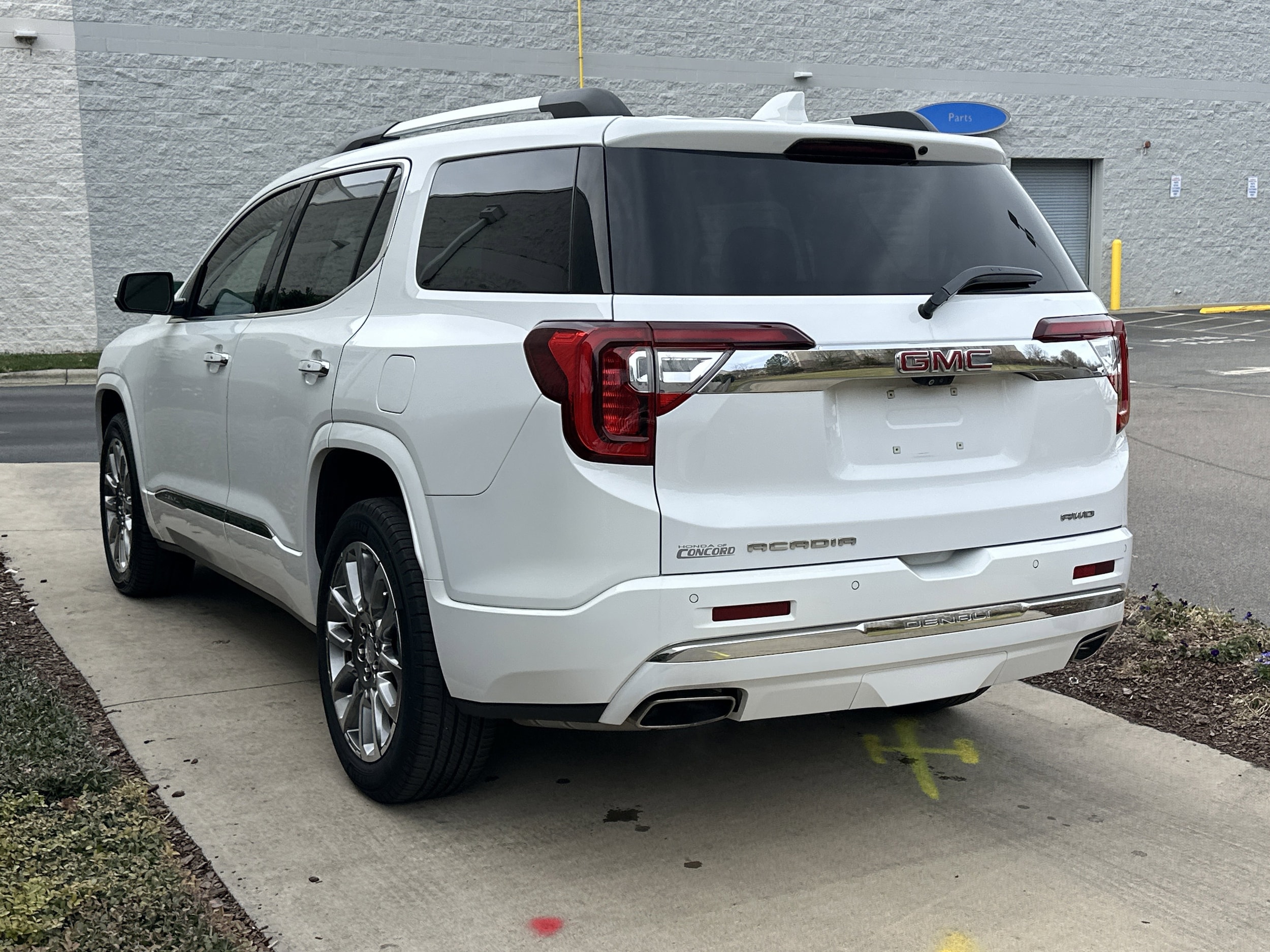 2023 GMC Acadia Denali photo 5