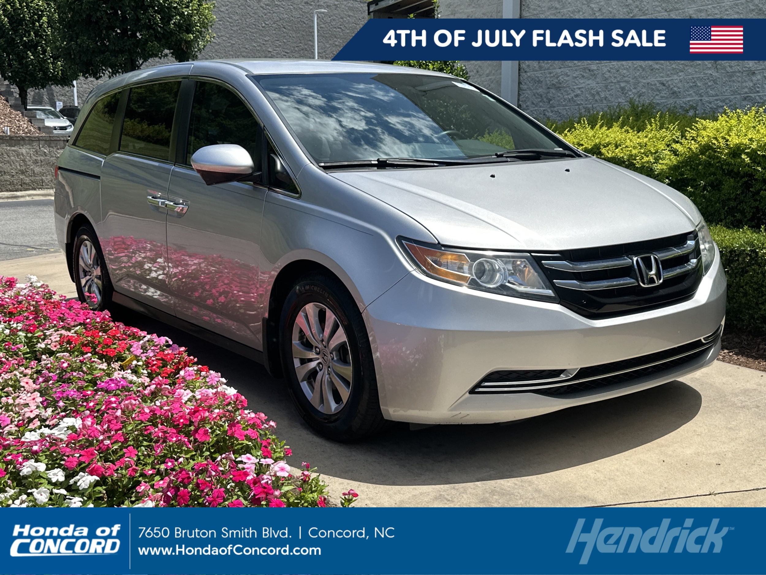 2015 Honda Odyssey EX's photo