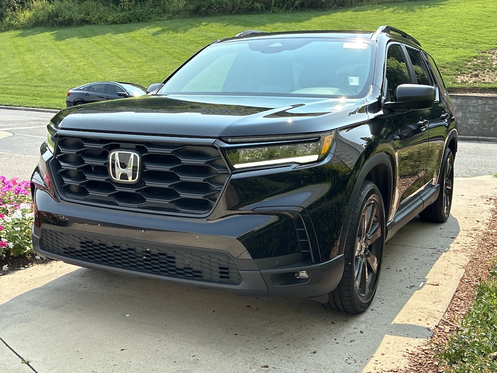Certified 2025 Honda Pilot Sport SUV